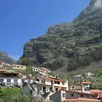 Apartmanhotel Valley Of Nuns Curral das Freiras